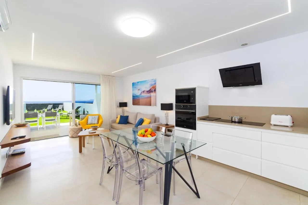 Villa Verde Blanca By Villa Plus Playa Blanca  Spain