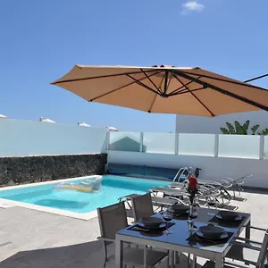 Castor Playa Blanca (Lanzarote)
